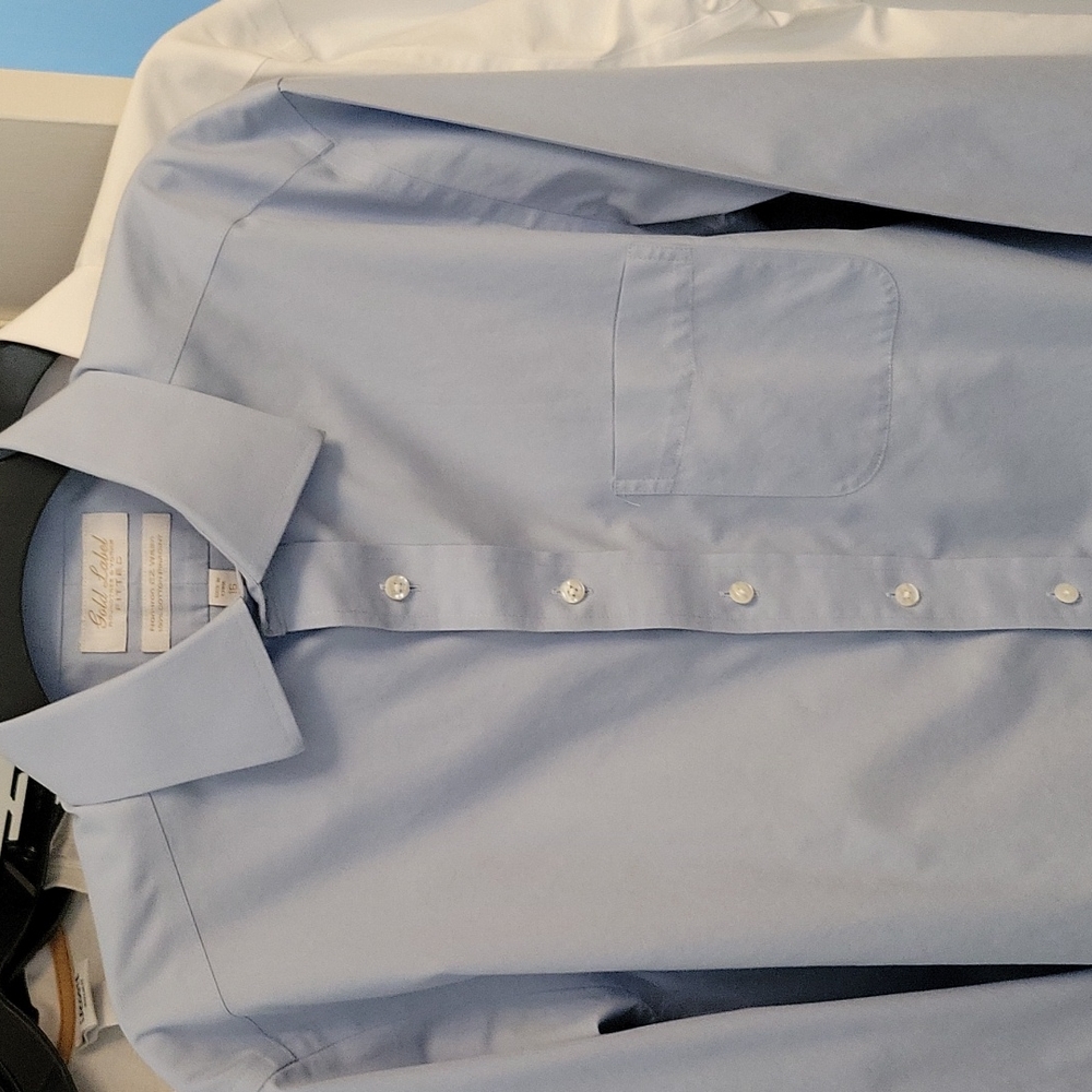 Already SOLD: 3 Shirt Wardrobe 👔 - Picture 4 of 11